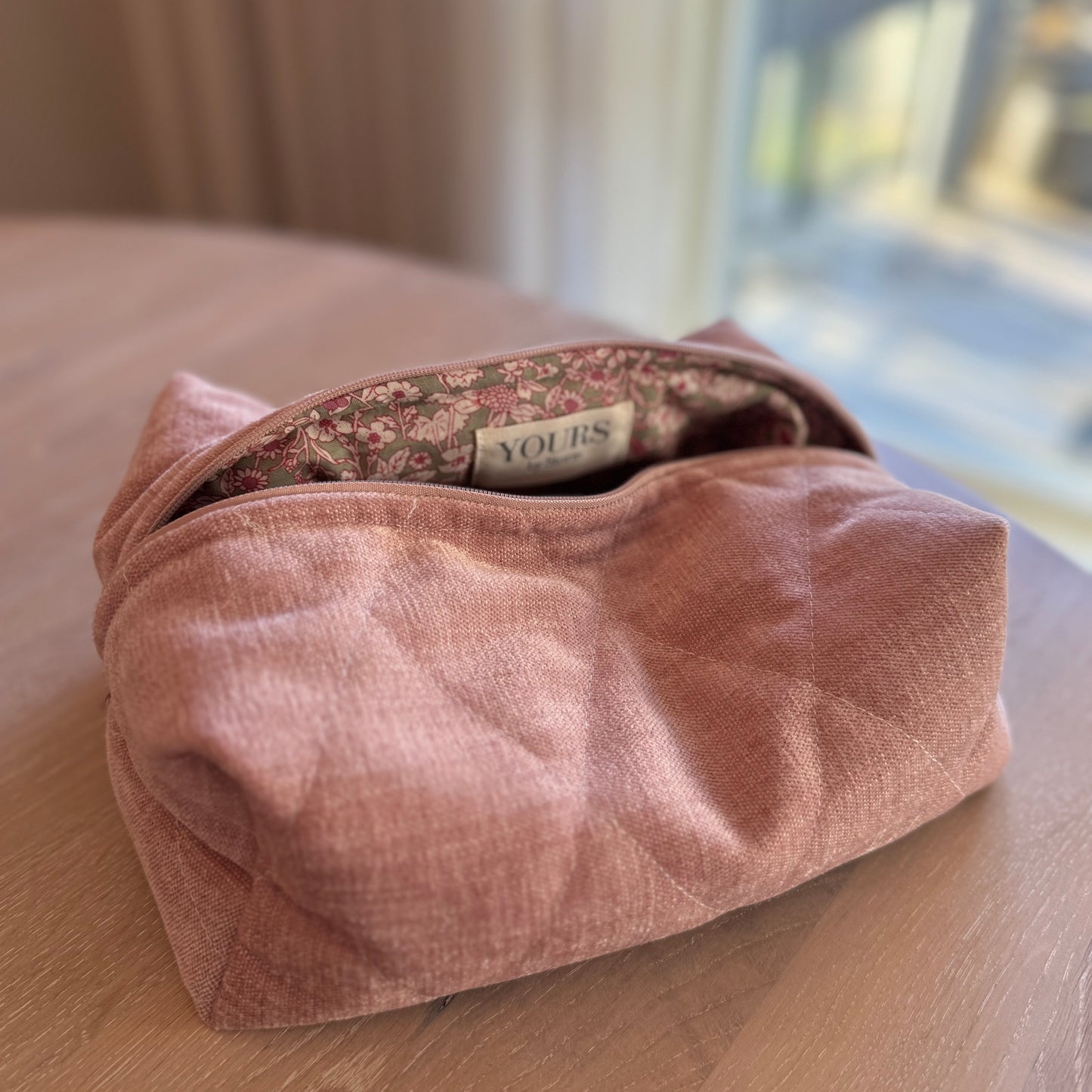 POWDER PINK SOFT AND FUZZY BEAUTY BAG